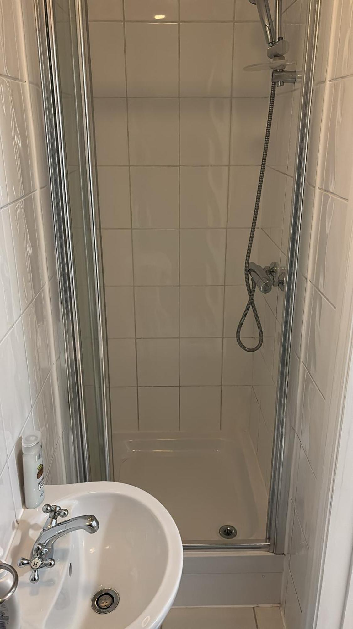 Chariss Room 5 Norwood Экстерьер фото